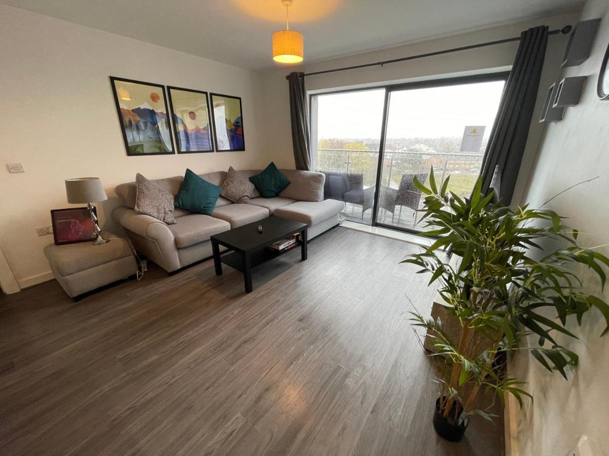 Balcony Marina Apartment With City Skyline Views - Free Secure Parking Manchester Luaran gambar